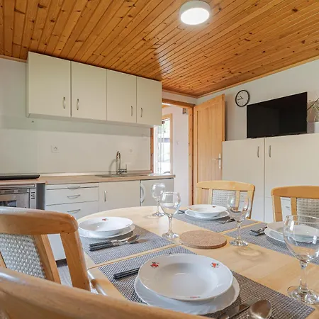 Lodge Trtinka /W Terrace & Bbq In Nature - Happy Rentals *