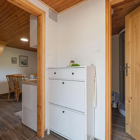 Dom wakacyjny Lodge Trtinka /W Terrace & Bbq In Nature - Happy Rentals *