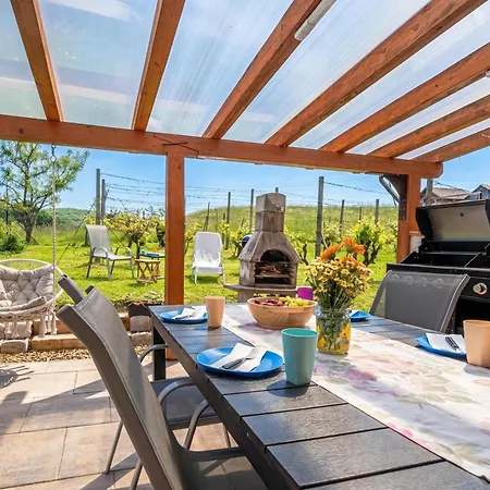 Lodge Trtinka /W Terrace & Bbq In Nature - Happy Rentals Dom wakacyjny