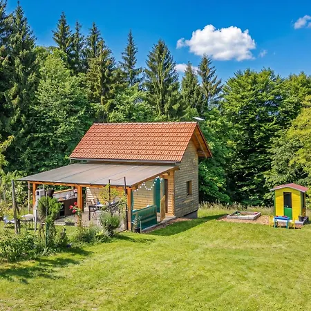 Dom wakacyjny Lodge Trtinka /W Terrace & Bbq In Nature - Happy Rentals *